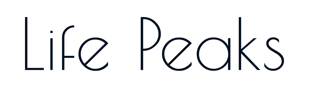 Life Peaks Logo black
